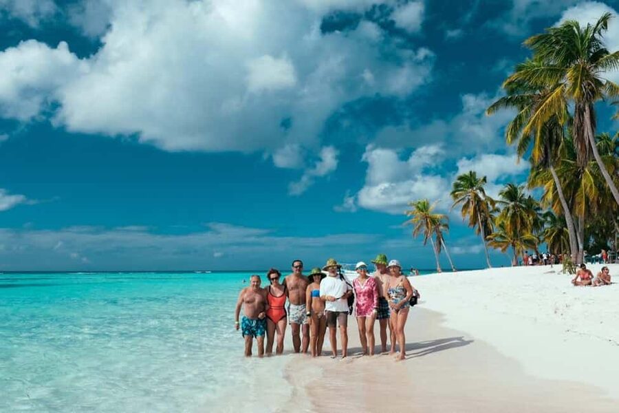Bavaro: Saona Island Speedboat Tour with Open Bar - Key points to know before booking