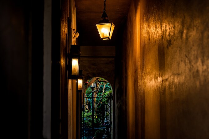 Bay Street Bastards Pub Crawl Shared Tour in Charleston - Key points to know before booking