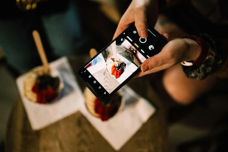 Belfast: A 5 Stop Sunday Brunch Tour with Cocktails - Five stops turn brunch into a Belfast outing