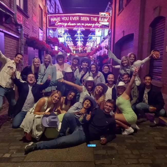 Belfast: Pub Crawl and Bar Walking Tour with Two Drinks - Practical timing, drinks, and what to bring