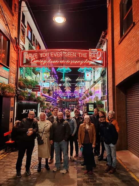 Belfast: Pub Crawl and Bar Walking Tour with Two Drinks - Should you book it?