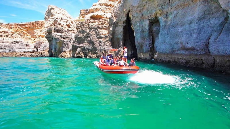 Benagil Caves Full Circuit Happy Hour - Why this short Portimão boat trip works
