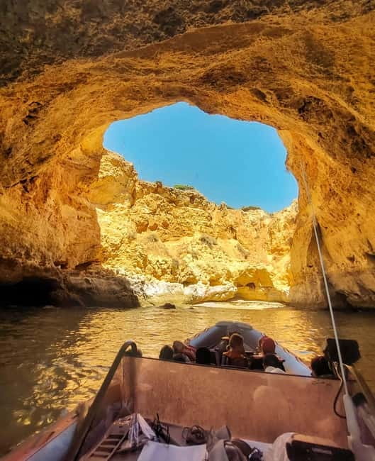 Benagil Caves Full Circuit Happy Hour - What the boat ride feels like