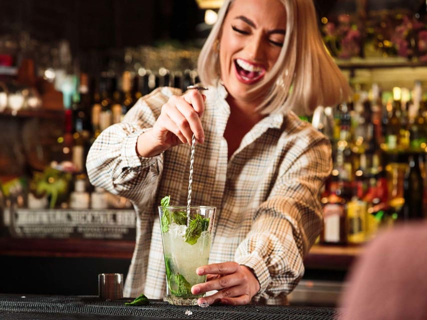 Benidorm: 1-Hour Private Tipsy Cocktail Masterclass - What to bring and what not to assume