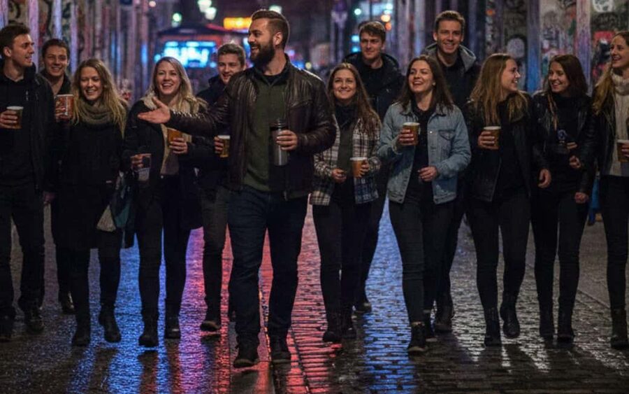 Berlin: Alternative Pub Crawl, Bars, Beats & Insider Stories - Who will enjoy this crawl most
