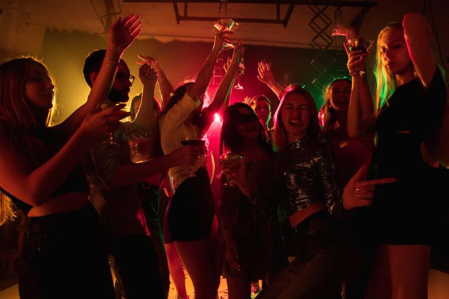 Berlin: Pub Crawl & Party with Free Shots & VIP Club Access - Who gets the best value from the $11 price