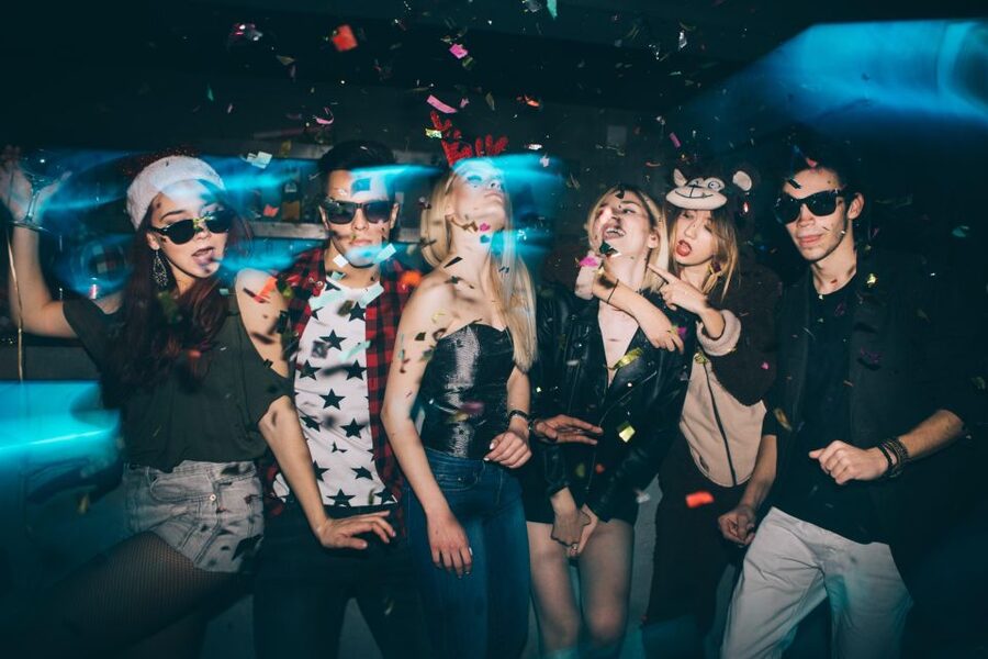 Berlin: Pub Crawl & Party with Free Shots & VIP Club Access - Stop one: getting the group moving