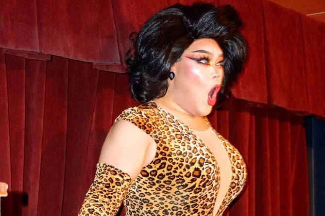 Best of NYC Drag - Drag Bar Crawl with Drink - What the welcome drink does and does not include