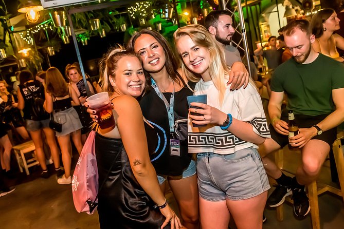 Bingo Bar Crawl - Meeting people in a group of up to 50