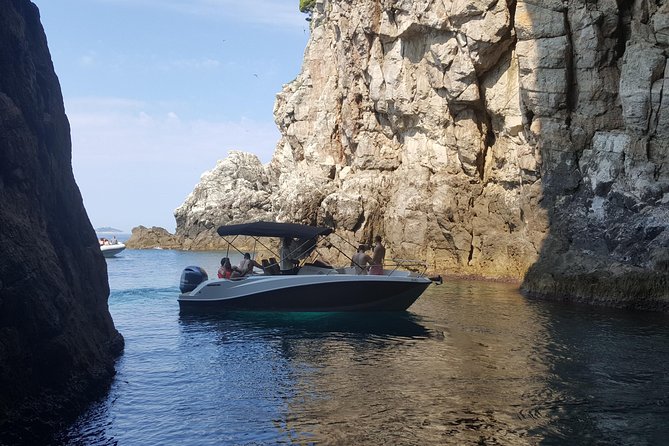 Blue & Green cave,Šunj beach - with drinks small group speedboat - Drinks and equipment: useful inclusions with a few questions