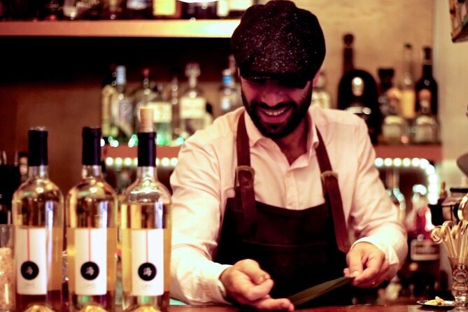 Bologna Pub Crawl to meet people - Why this Bologna pub crawl works for solo visitors