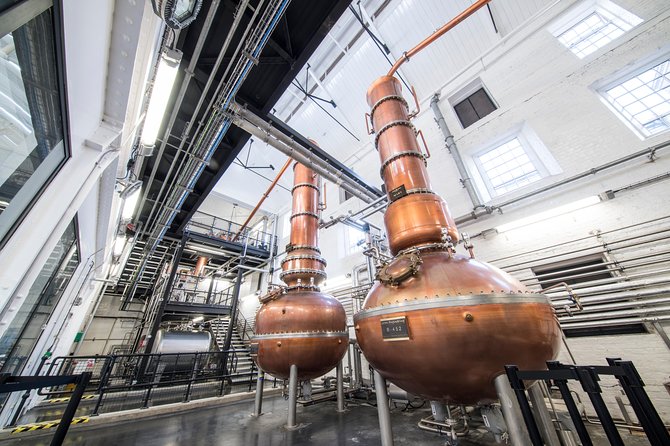 Bombay Sapphire Gin Distillery Tour and Cocktail - Is the $30.51 price good value?