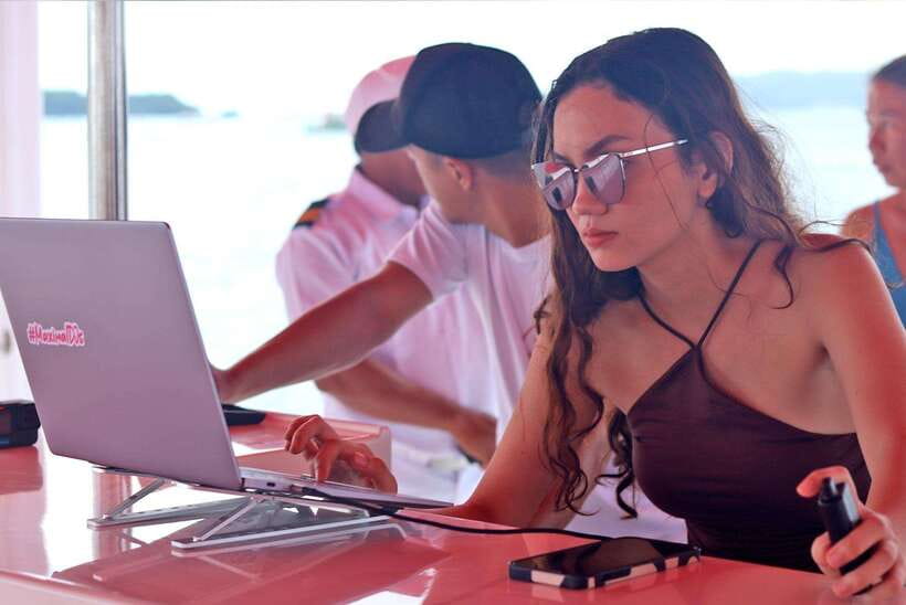 Boracay: Red Whale Party Cruise w/ Snacks & Water Activities - Who will enjoy the Red Whale cruise most