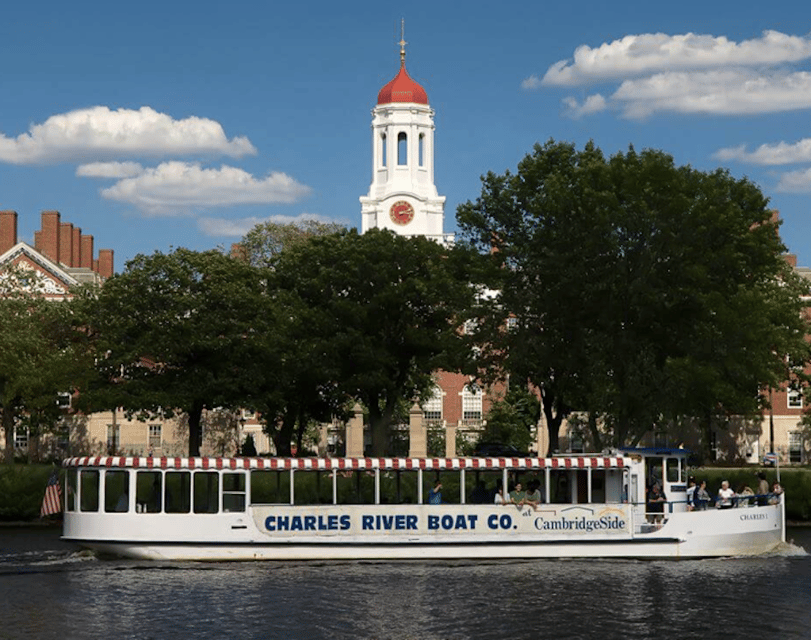 Boston: Charles River Sunset and Cocktail Cruise - Drinks, snacks, and the right mood on board