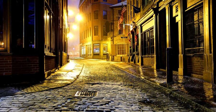 Boston: Haunted Pub Crawl of Historic Pubs and Taverns - Who should book this haunted pub crawl?