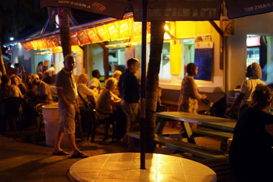 Bridgetown: Oistins reservation with drink & return transfer - A reserved table changes the evening