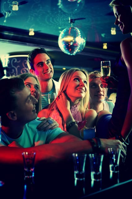 Brussels: BXL Pub Crawl Guided Tour - What the $28 price really buys you