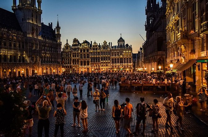 Brussels Pub Crawl Tour - Timing, meeting point, and the QR code