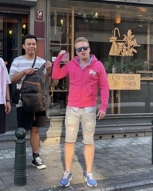 Brussels Tipsy Tour: Cocktail Making, Painting & Chocolates - Booking details worth knowing