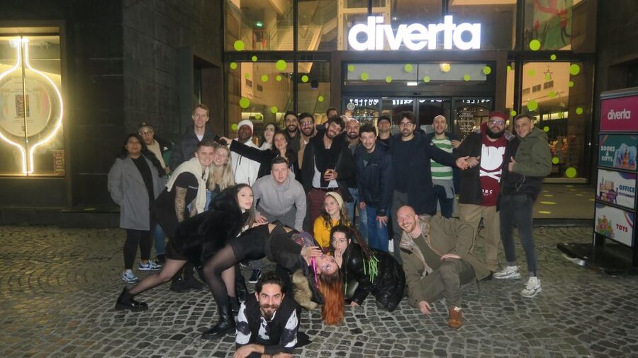 Bucharest: Weekend Pub Crawl - Booking, cancellation, and practical planning
