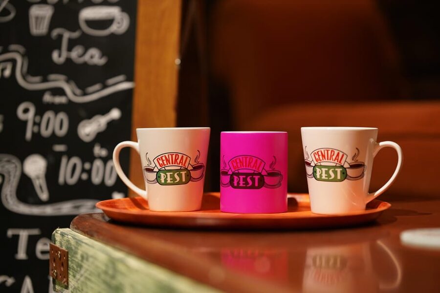 Budapest: 90s Sitcom Escape Room Adventure with Drinks - Should you book this Budapest escape room?