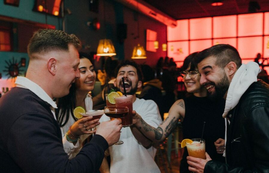 Budapest: Bar Crawl with a Local Guide - The night at a glance