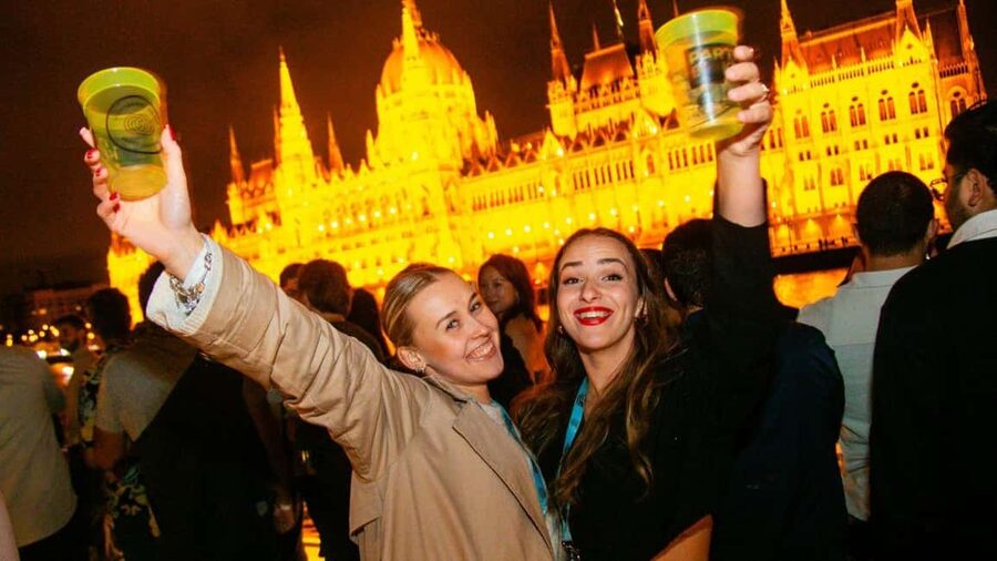 Budapest: Danube Beat Party Cruise with DJ & Drink Packages - Music, dancing, and the shape of the party