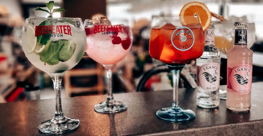 Budapest: Drink & Piano Show - What is not included, and why it matters