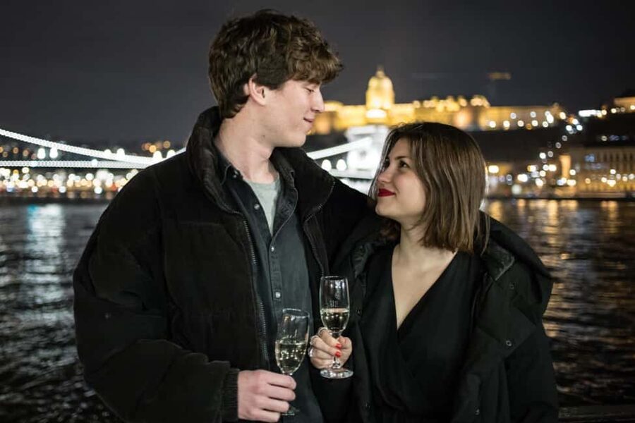 Budapest: Evening Cruise including Drinks and Live Music - Why the Danube is Budapest’s best evening viewpoint