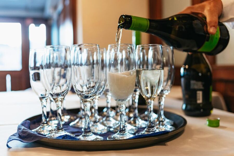 Budapest: Evening Cruise including Drinks and Live Music - Drinks, service, and what the $24 price covers