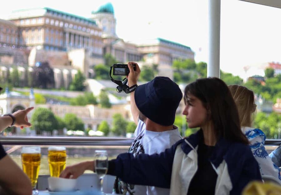 Budapest: Happy Hour Sightseeing Cruise - Practical booking advice before you go