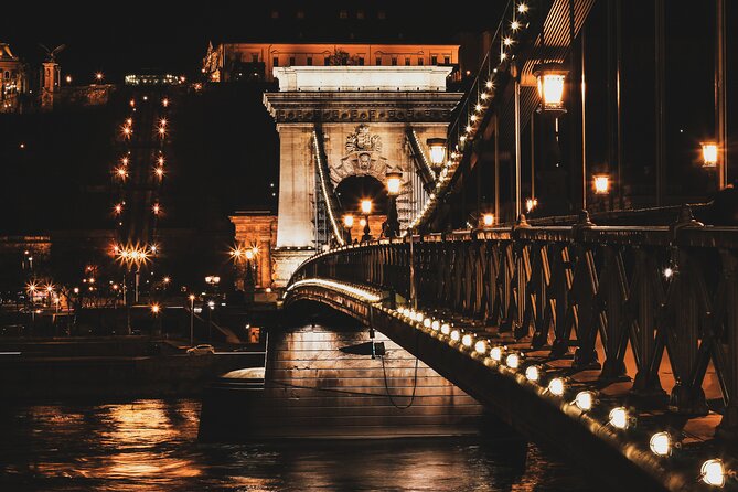Budapest Night Tour with Drinks, Ruin Bars and Club - Key points before you book
