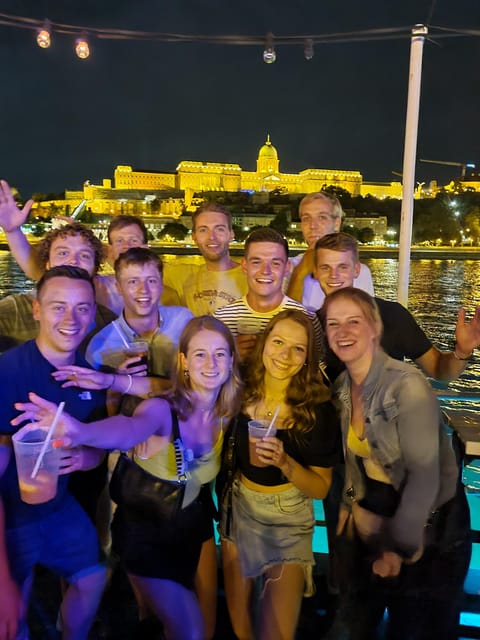 Budapest: Private, Personalized Pub Crawl, 3 drinks included - The final 90-minute secret stop