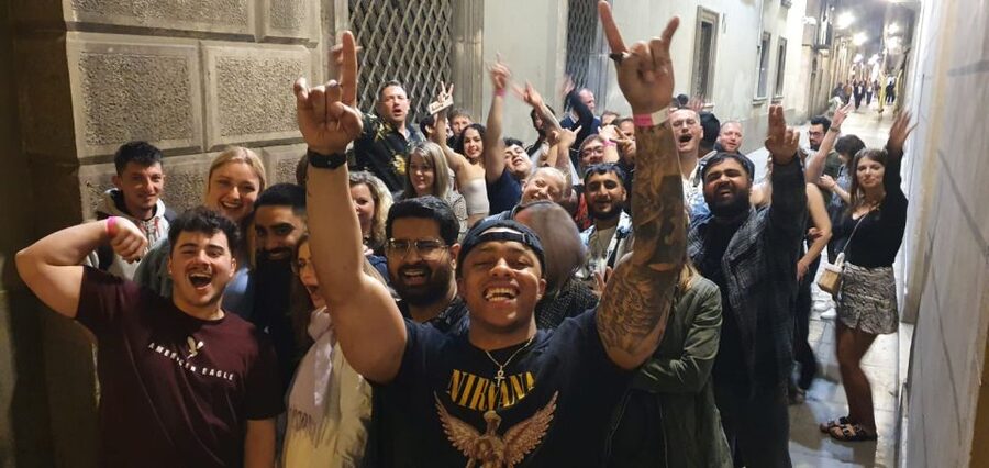 Budapest: Ruin Bar Pub Crawl with Entry Tickets - Who should book this experience?