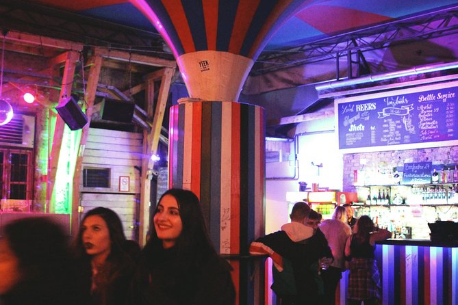 Budapest Ruin Bars Evening Walking Tour with Drinks & Snacks - Who should book this evening walk?