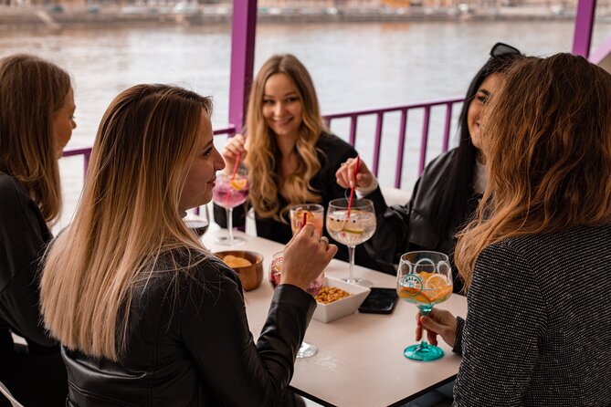 Budapest Sightseeing with Drink Included - A quick introduction to Budapest from the Danube