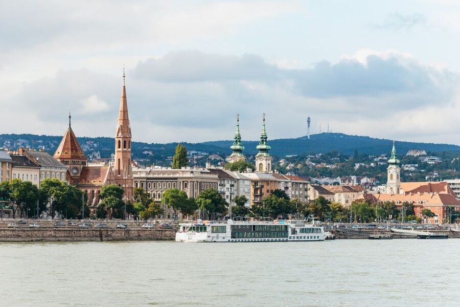 Budapest: Sunset Cocktail Cruise - Margaret Bridge and the return ride