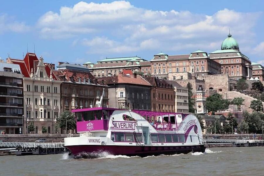 Budapest: Sunset Cruise with 2 Cocktails - What the $36 price buys you