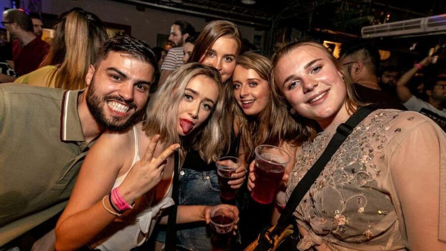 Budapest: Unmissable Bar Crawls with Shots & VIP Club Entry - Who will enjoy this, and who may not
