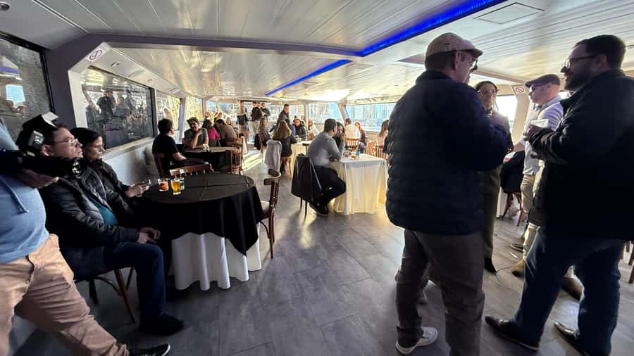 Buenos Aires: Puerto Madero Sunset Cruise with Open Bar - Why this cruise gives Buenos Aires a different angle