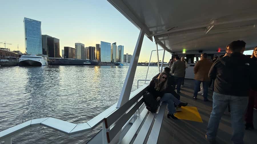 Buenos Aires: Puerto Madero Sunset Cruise with Open Bar - Who will enjoy this Puerto Madero outing