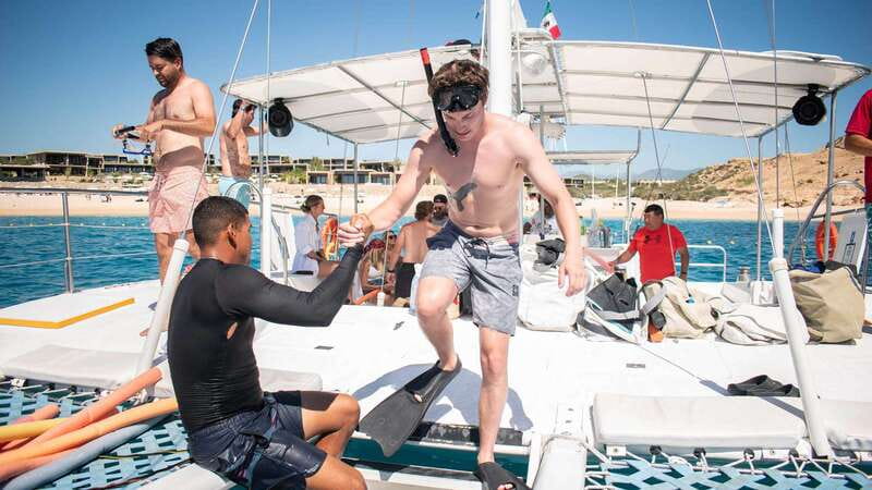 Cabo San Lucas: 4-Hour Snorkeling Cruise with Open Bar - Sailing toward Cabo’s famous Arch