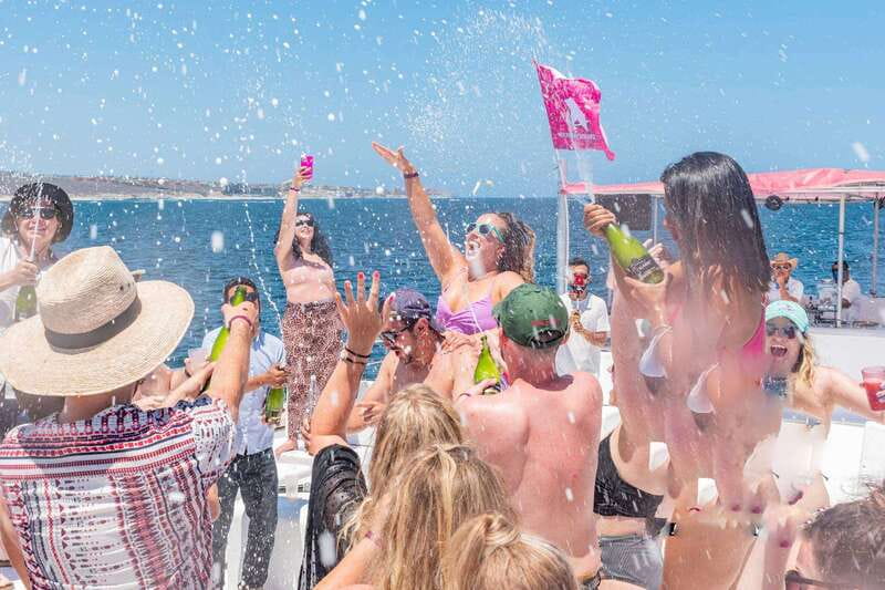 Cabo San Lucas: Adults-Only Boat Party with Drinks & Live DJ - The Arch photo stop and Cabo’s best-known view