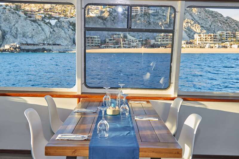Cabo: Sunset Cruise with Dinner, Music & Open Bar - Seeing Los Arcos from the water