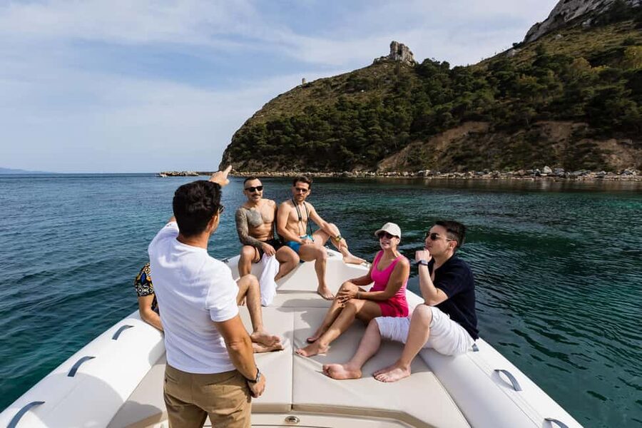 Cagliari: Coastline Cruise with Drinks and Snorkeling - What the skipper adds to the three hours