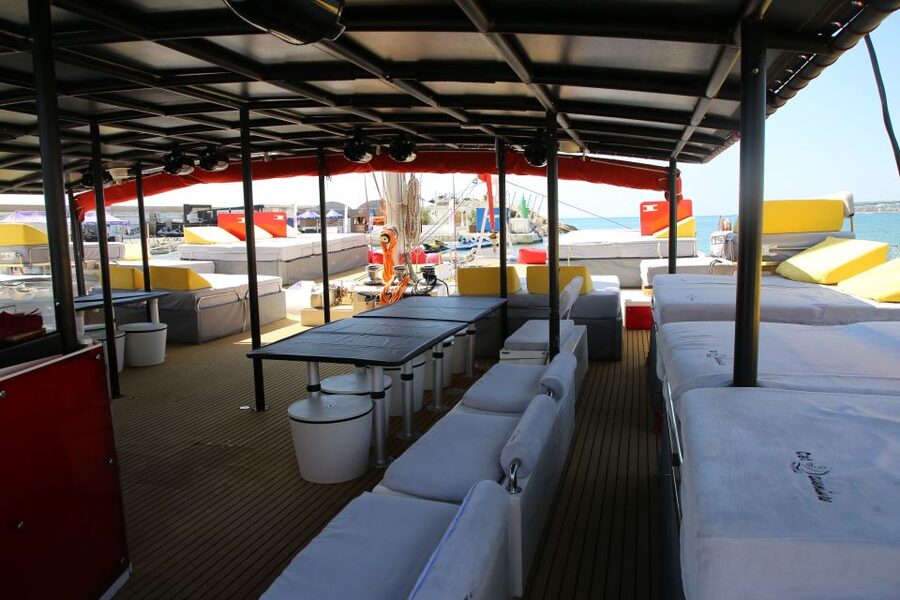 Cambrils: Catamaran Cruise with Drinks and BBQ Lunch Option - A relaxed afternoon on the Catalan coast