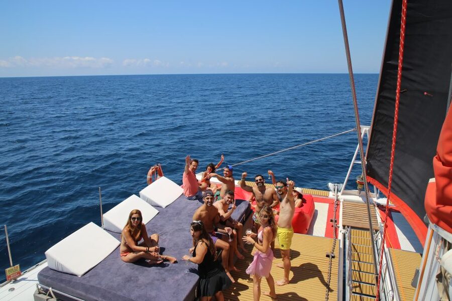 Cambrils: Catamaran Cruise with Drinks and BBQ Lunch Option - The southern option toward Montroig