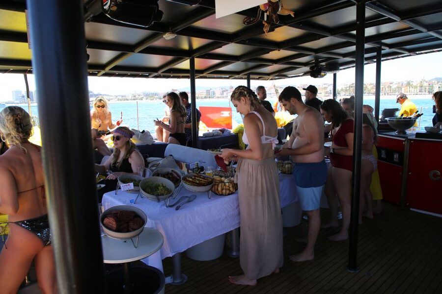 Cambrils: Catamaran Cruise with Drinks and BBQ Lunch Option - Is $35 good value?