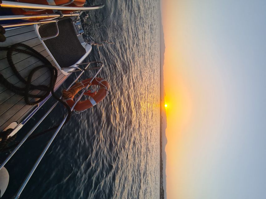 Cambrils: Costa Dorada Sunset Catamaran Cruise with Drinks - Key points to know before you sail