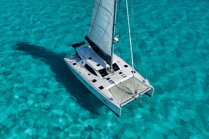 Cancún Catamaran to Isla Mujeres + Snorkel, Open Bar & Lunch - Lunch at the Beach Club